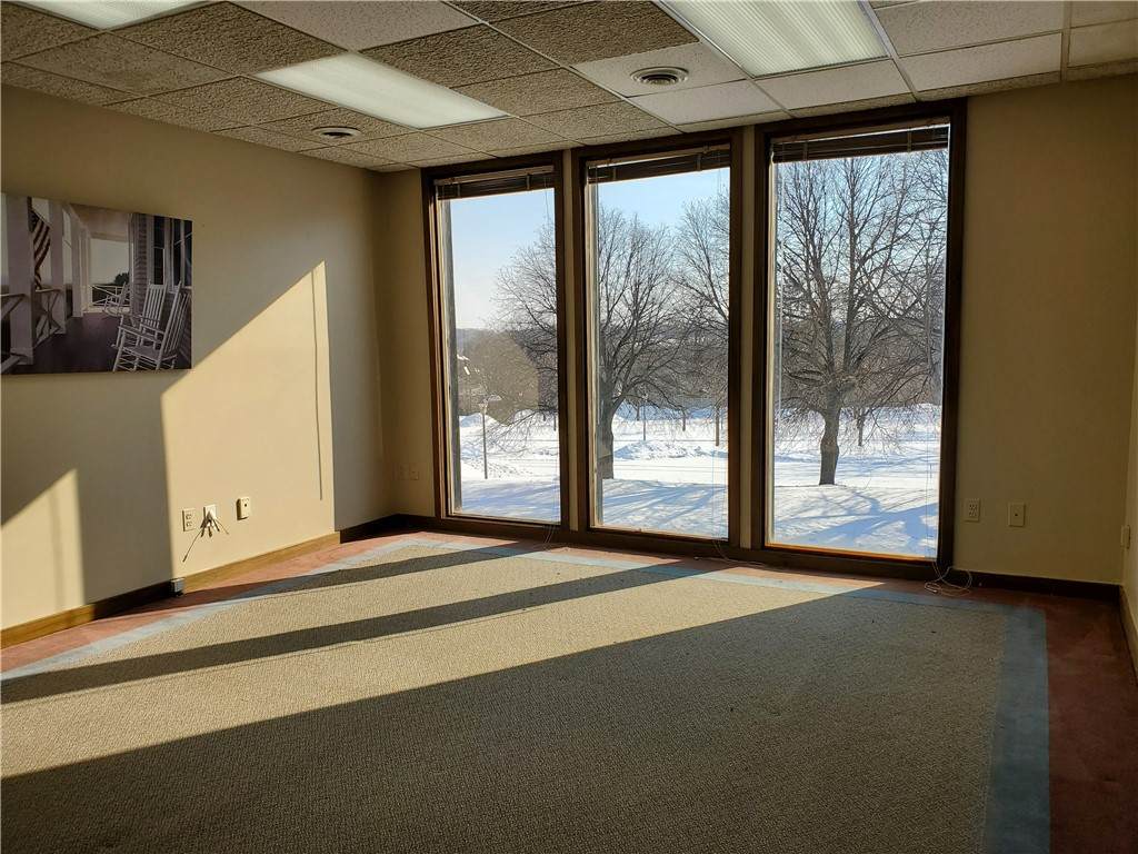 20 Office Park Way - Photo 1