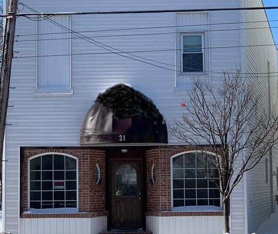 31 Main Street - Photo 1