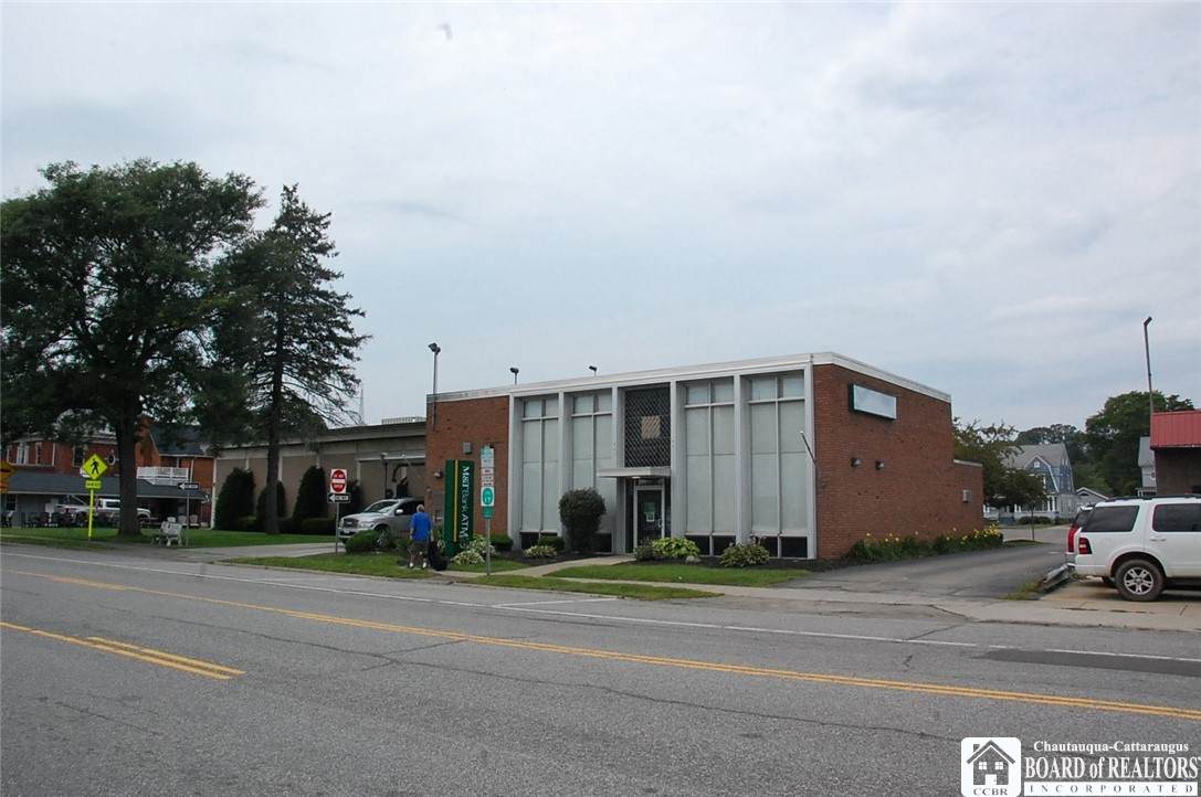 20 Main Street - Photo 1