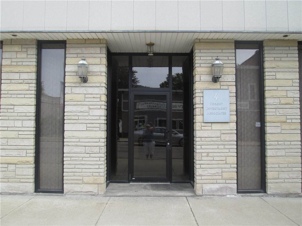 https://bt-photos.global.ssl.fastly.net/rochester/orig_boomver_3_R1420280-2.jpg