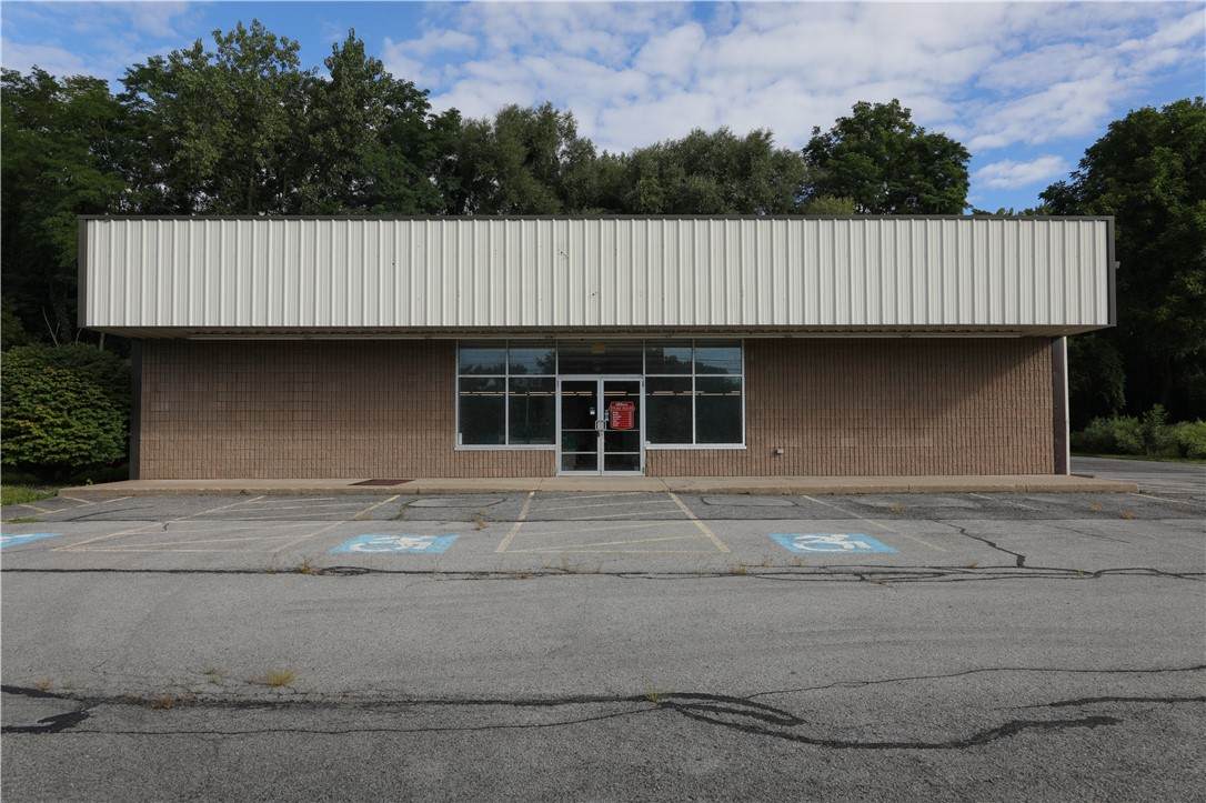 27 State Route 31 - Photo 1