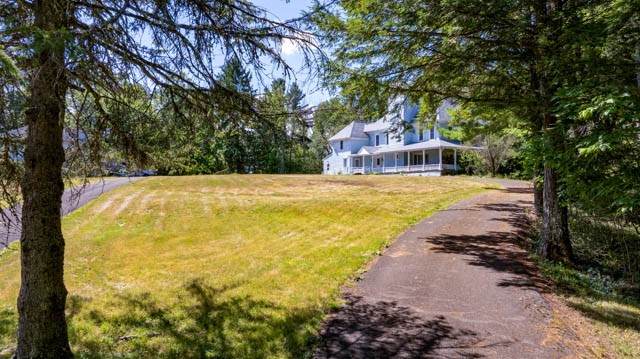 156 Tower Lane - Photo 1