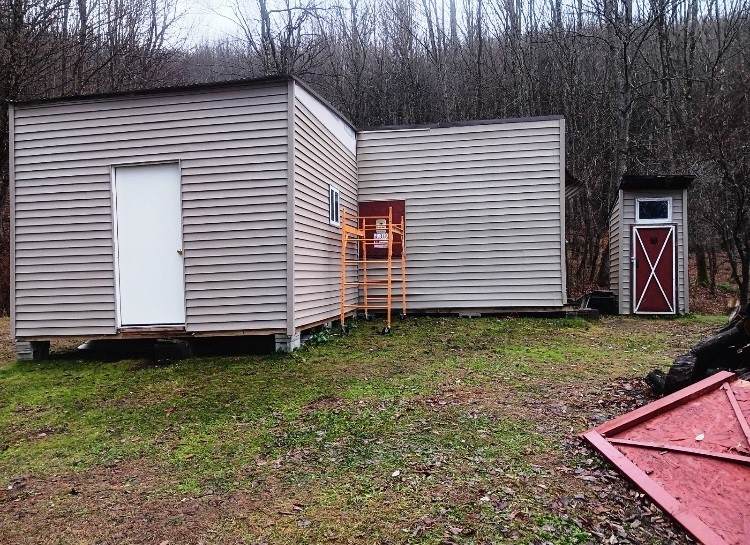 575 Hollenbeck Road - Photo 1