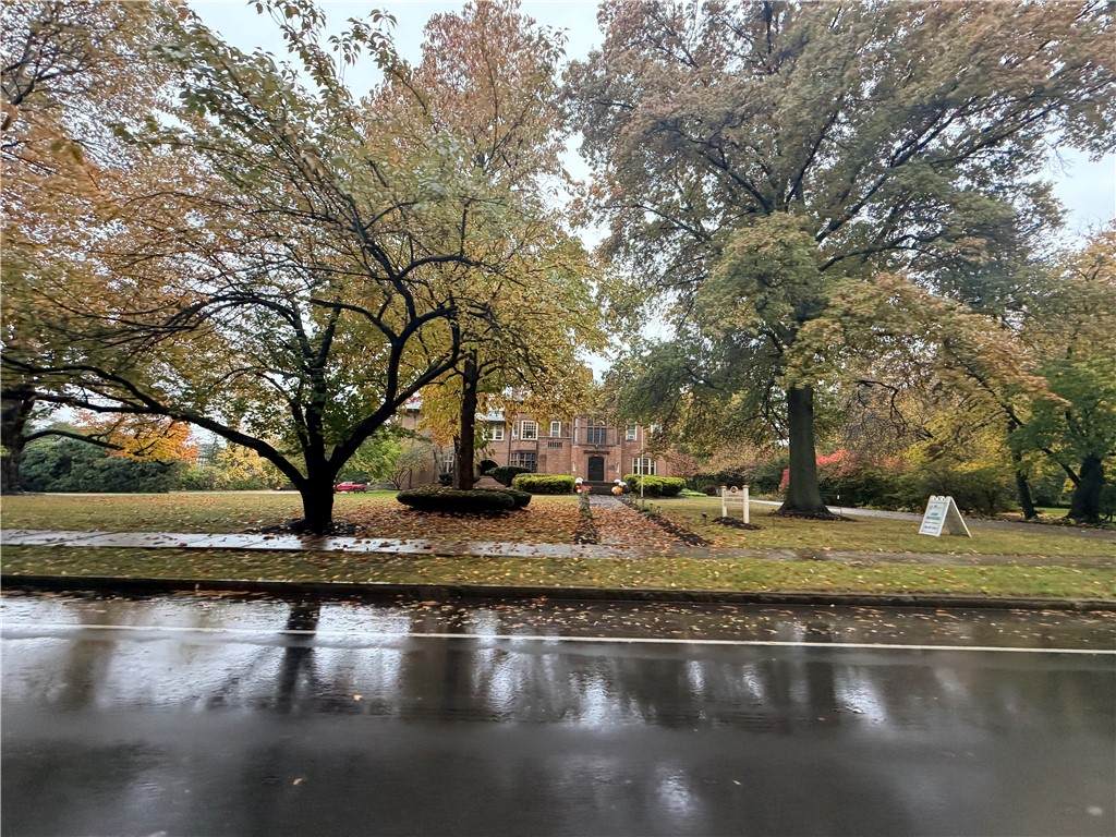 1441 East Avenue - Photo 1