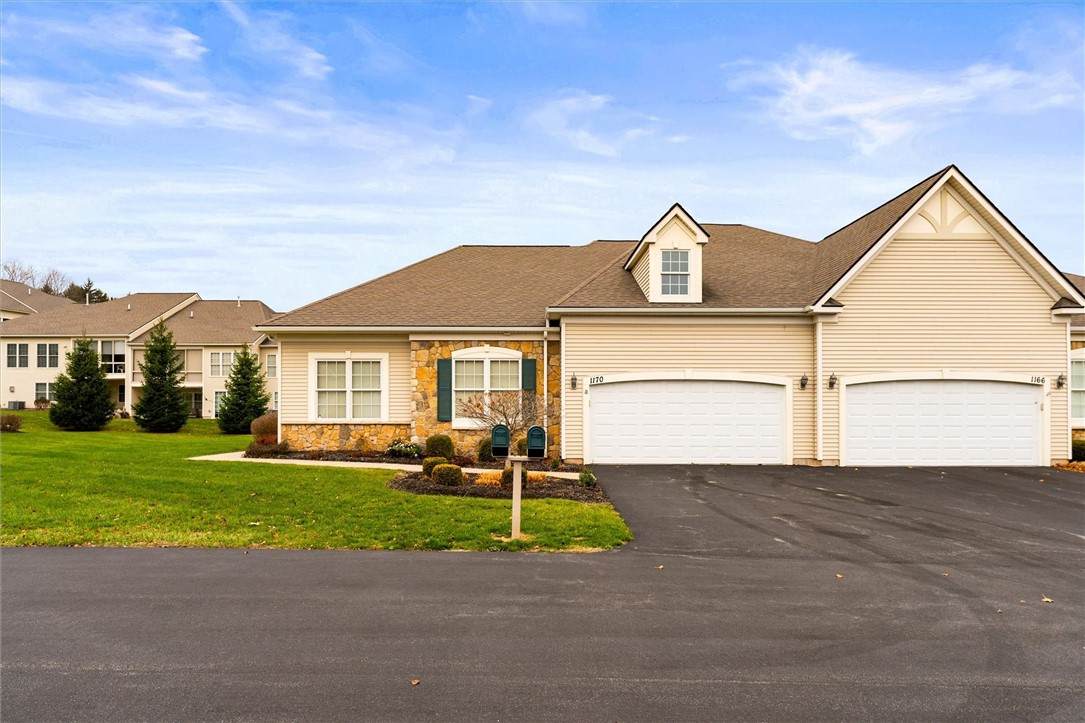 1170 Chaucer Court - Photo 1