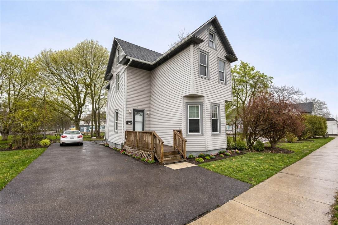 933 Jefferson Avenue - Photo 1