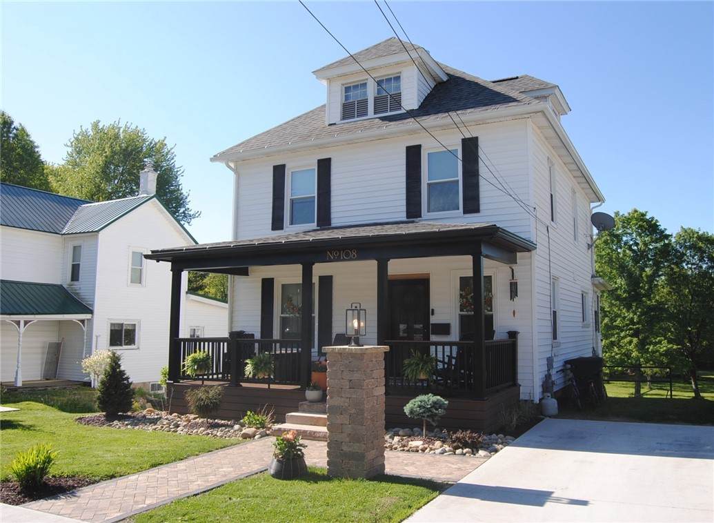 108 Hemlock Avenue - Photo 1