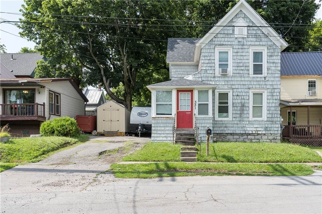 331 Moulton Street - Photo 1