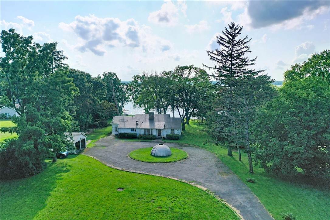 43 Cayuga Street - Photo 1