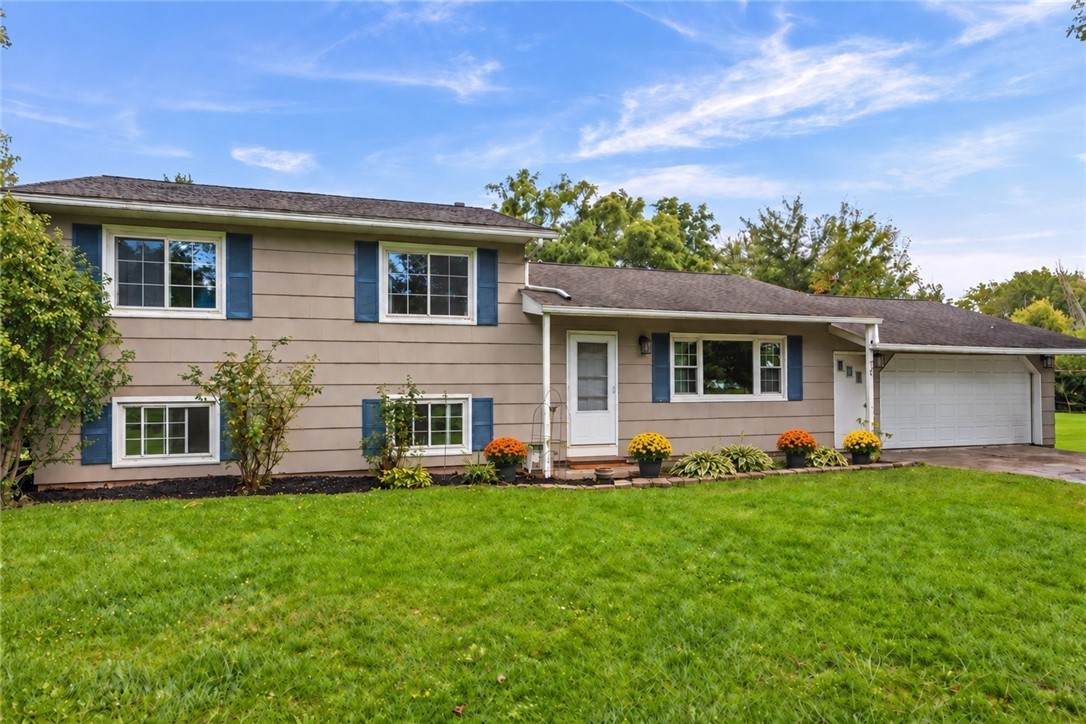 12 Spicewood Lane - Photo 1