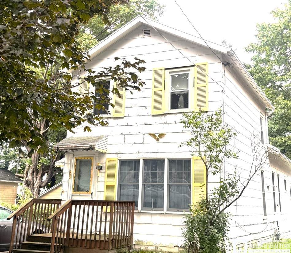 214 Robin Street - Photo 1