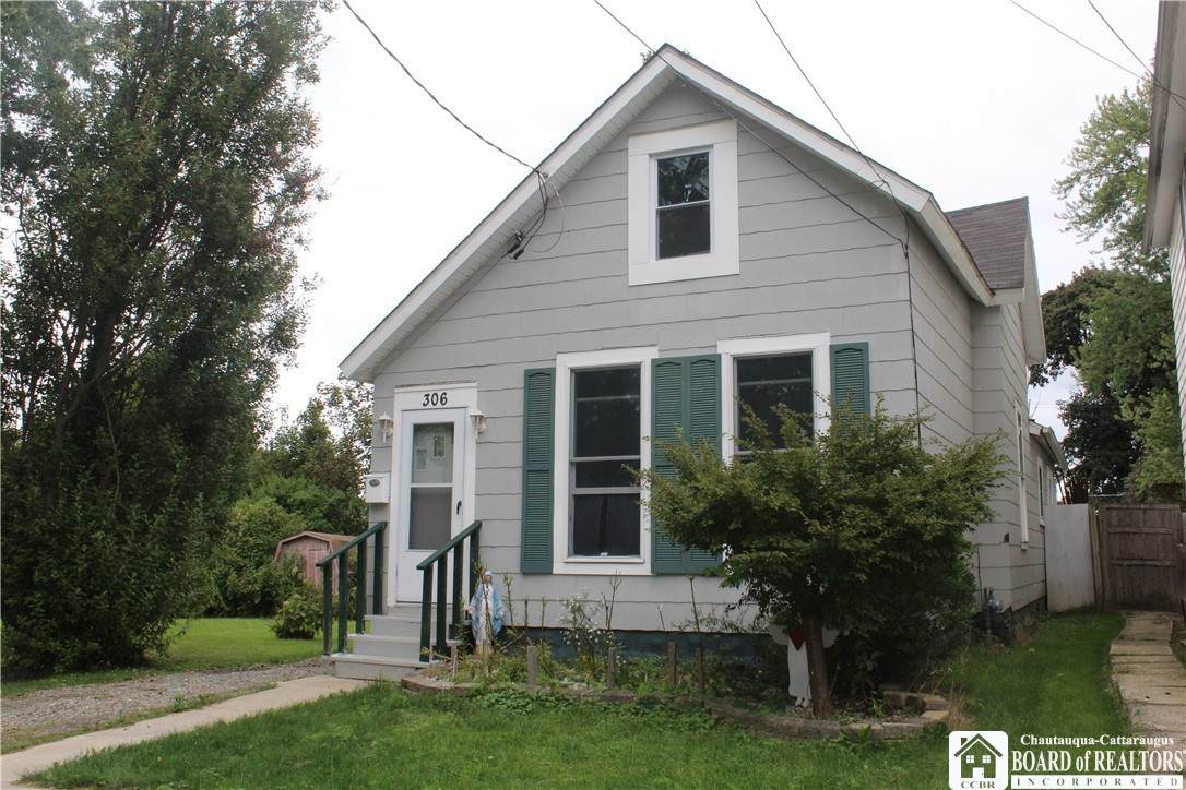 306 Robin Street - Photo 1