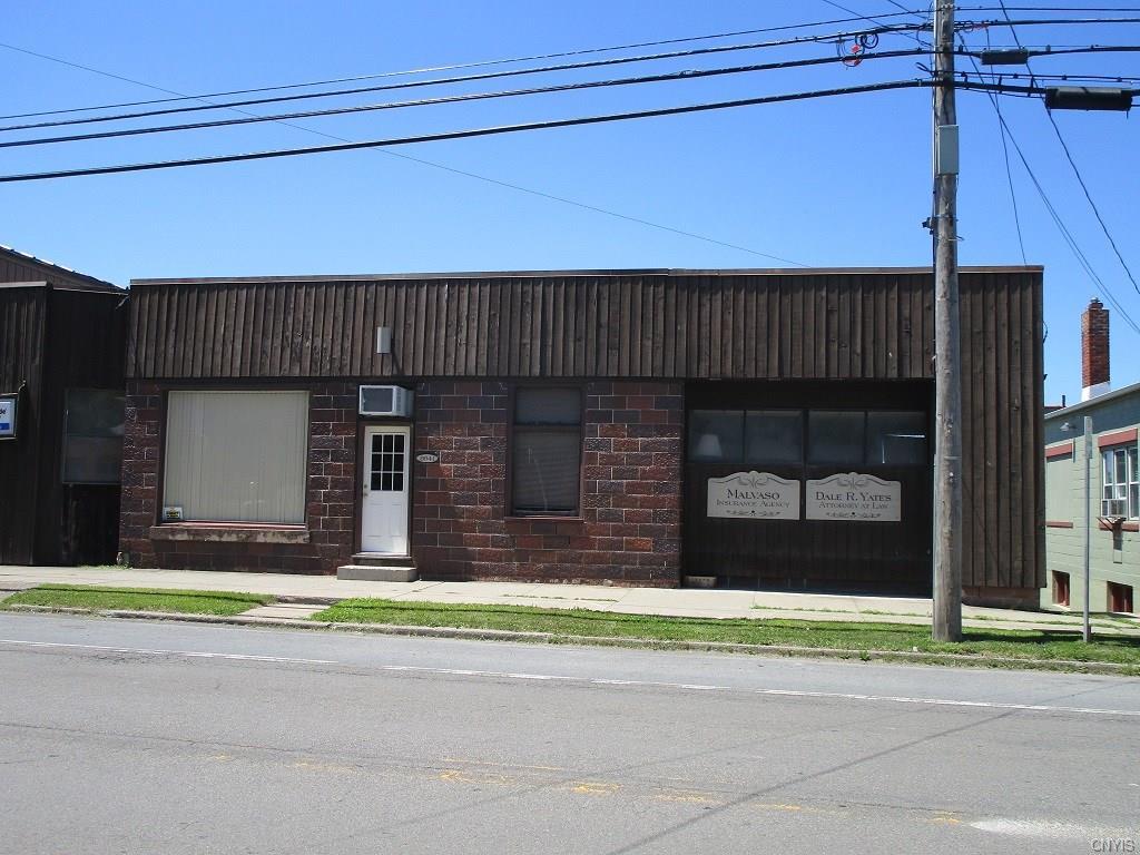 8941 Seneca Street - Photo 1