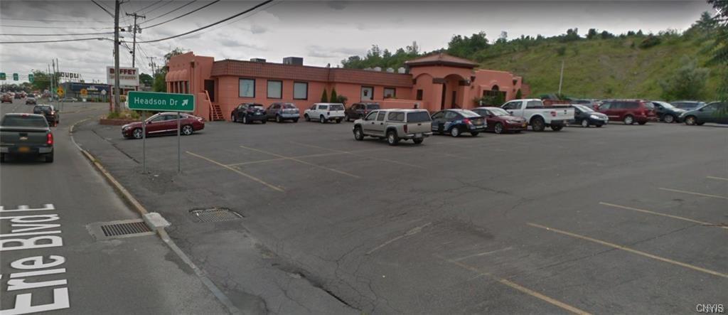 2960 Erie Boulevard - Photo 1