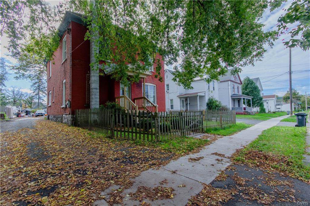 1114 Bronson Street - Photo 1