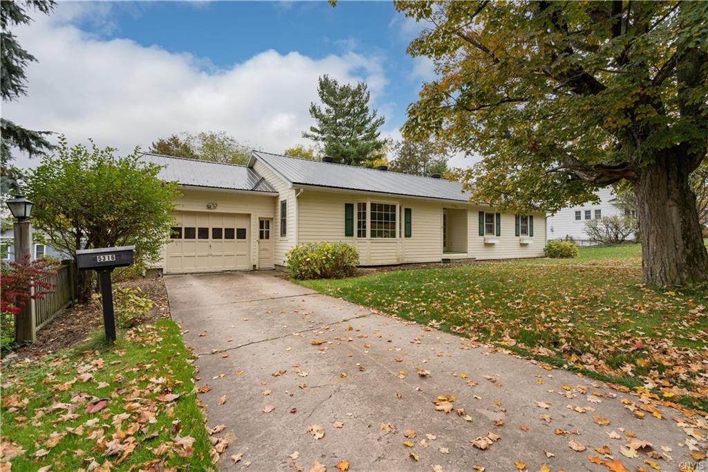 5316 Clinton Street - Photo 1