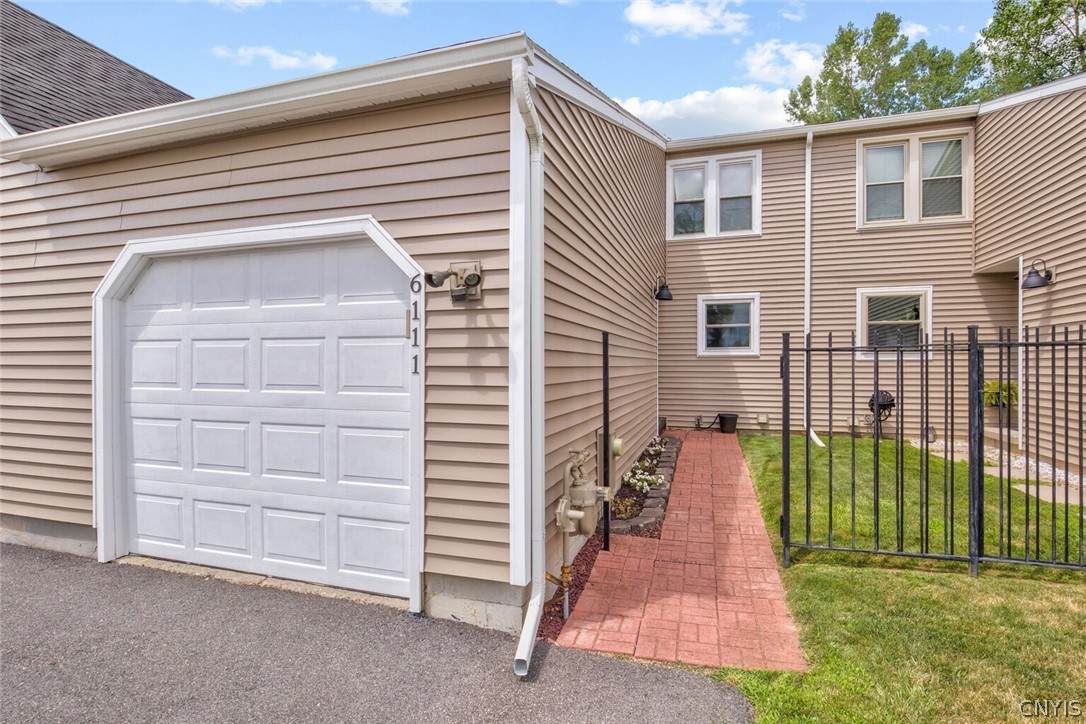 6111 Diffin Road - Photo 1