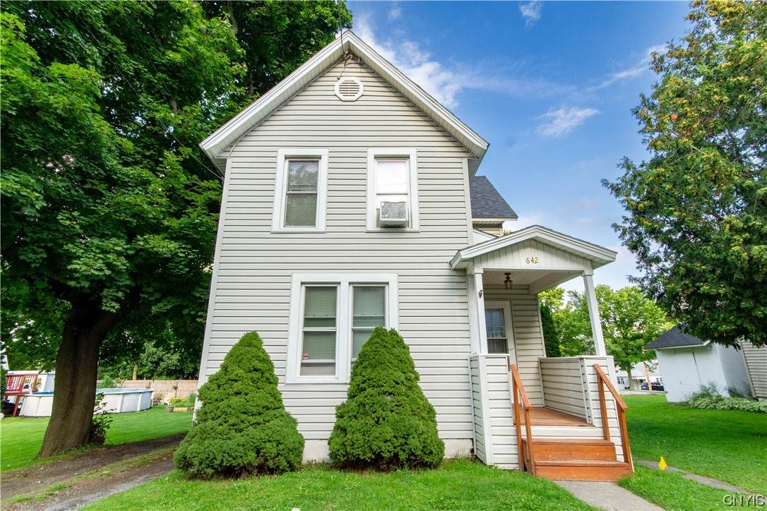 642 Grant Street - Photo 1