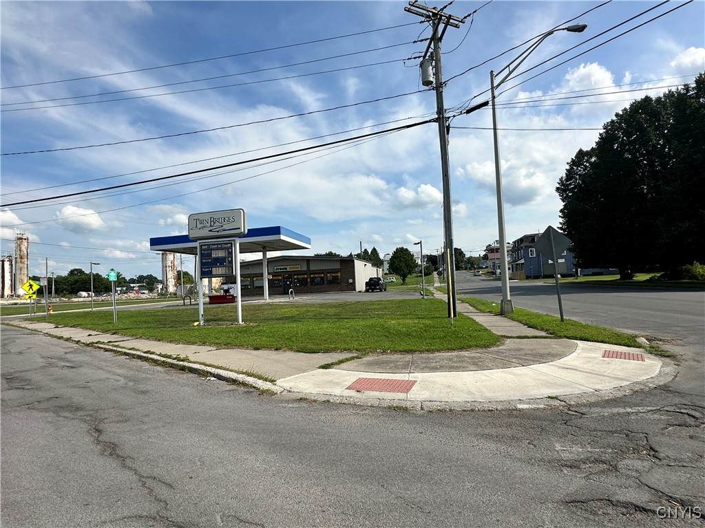 https://bt-photos.global.ssl.fastly.net/rochester/orig_boomver_2_S1567017-2.jpg