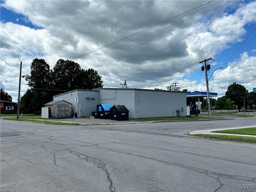 https://bt-photos.global.ssl.fastly.net/rochester/orig_boomver_2_S1567017-2.jpg