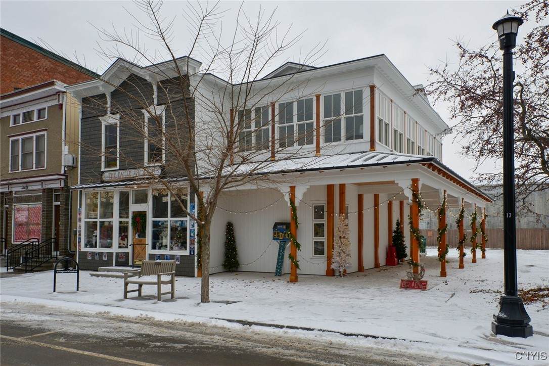 527 Riverside Drive - Photo 1