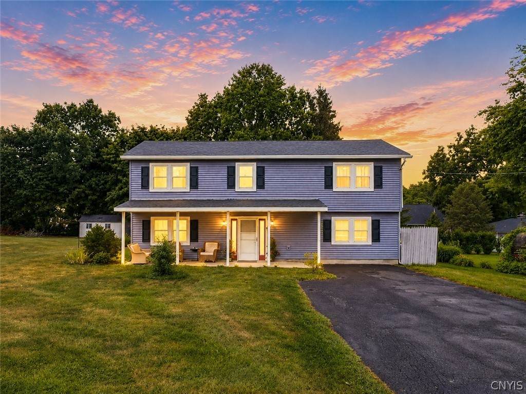 4 Comstock Road - Photo 1