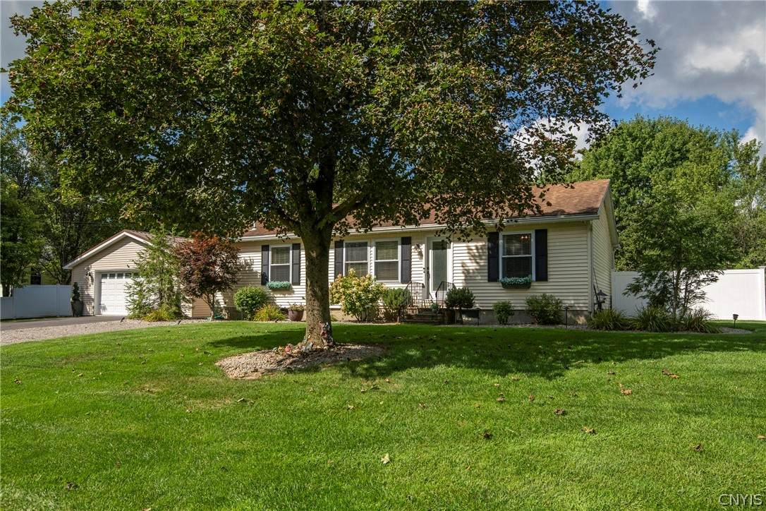 5 Concord Boulevard - Photo 1