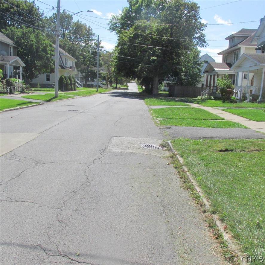 https://bt-photos.global.ssl.fastly.net/rochester/orig_boomver_2_S1715396-2.jpg