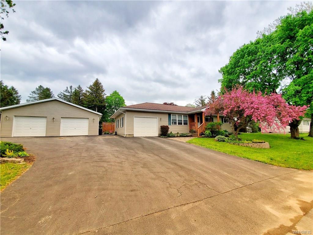 5437 Pinecliff Drive - Photo 1