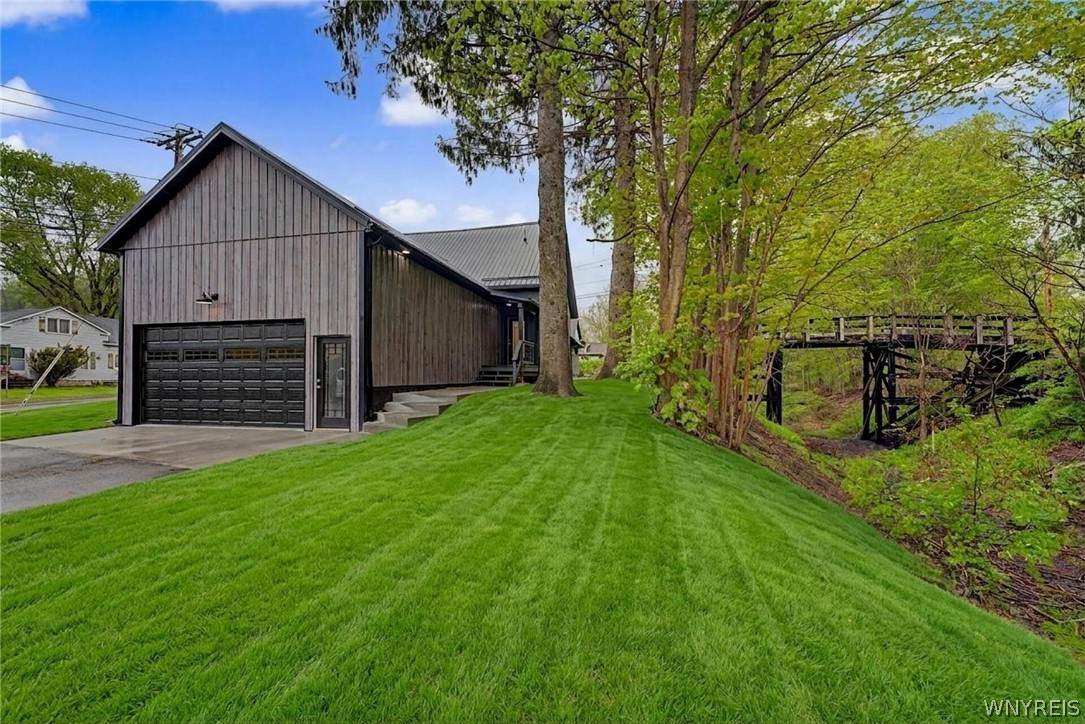 9386 State Road - Photo 1