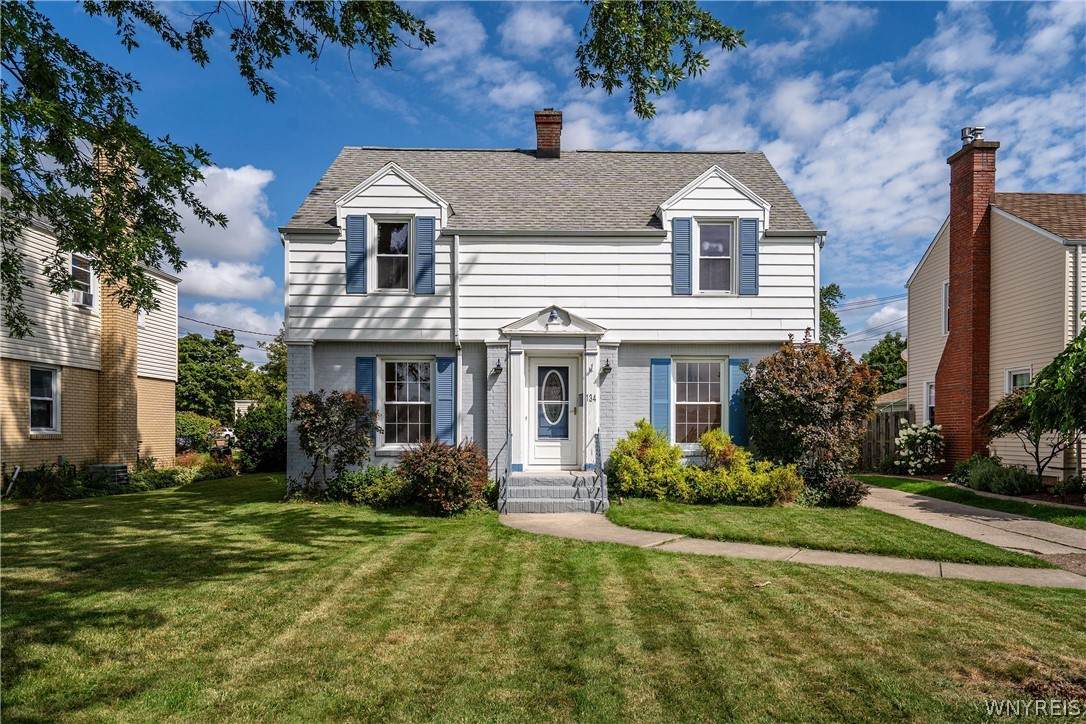 134 Wilton Parkway - Photo 1