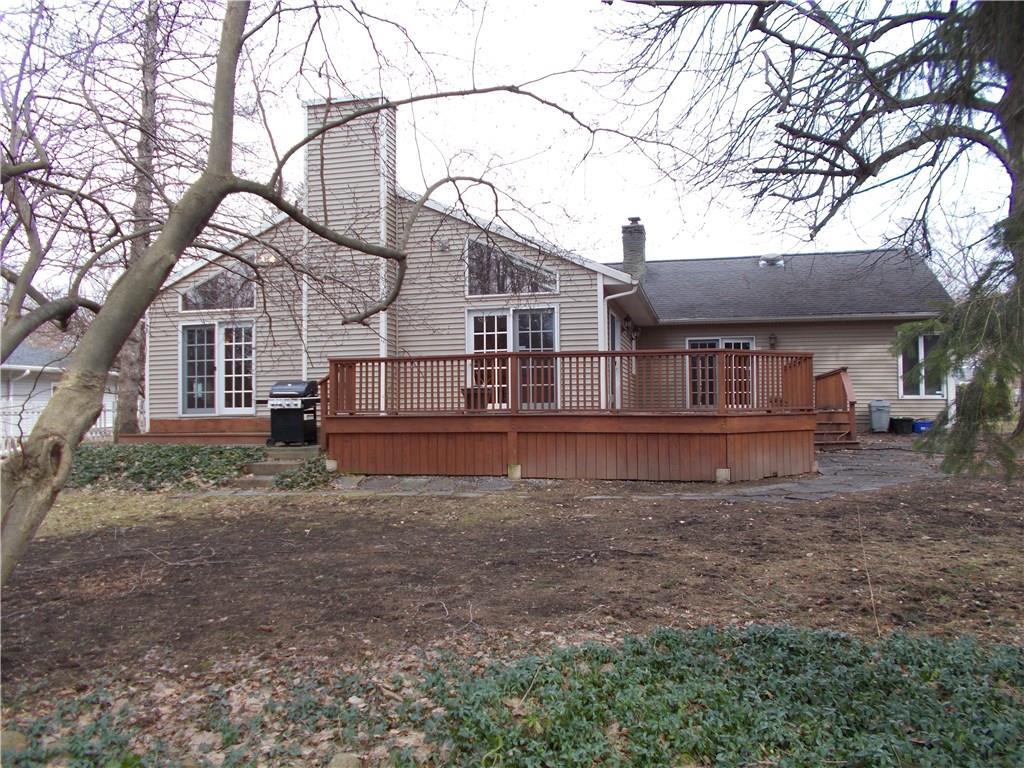 51 Stoneleigh Court - Photo 1