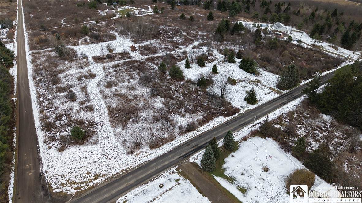 522 Bush Hill Road - Photo 1