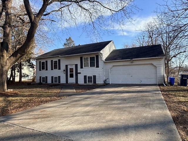 209 Wisteria - Photo 1