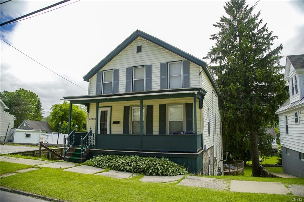 219 Loomis Street - Photo 1