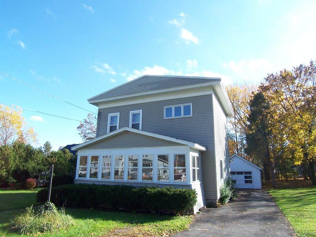 207 Hickory Street - Photo 1