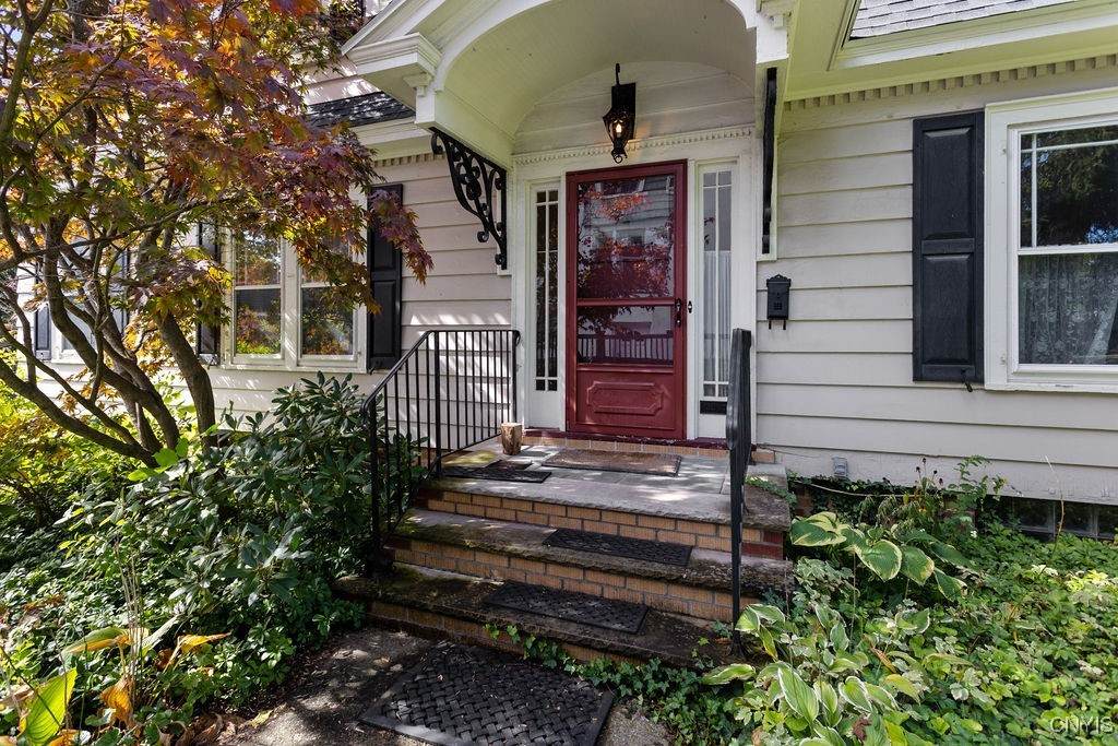 107 Strathmore Drive - Photo 1