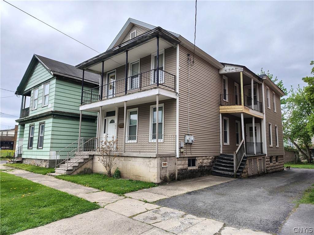 420 Bacon Street - Photo 1