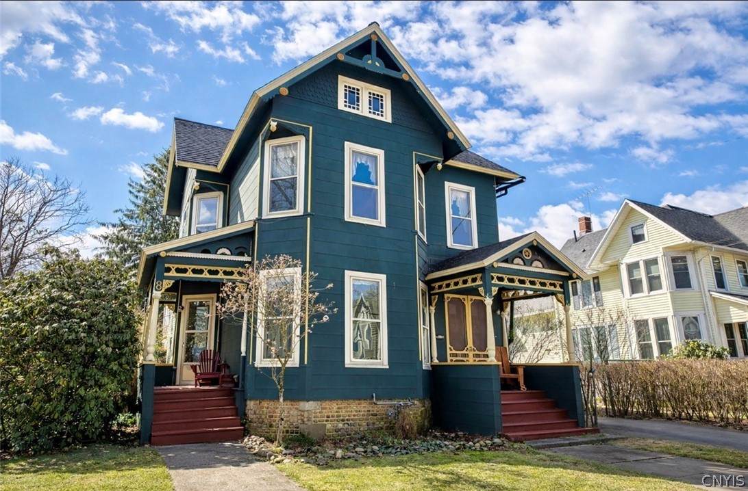 8 Elm Avenue - Photo 1