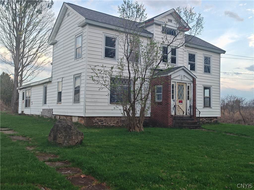 6282 Lamphear Road - Photo 1
