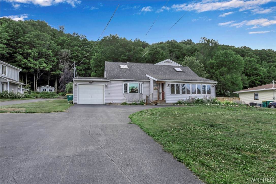225 Wyoming Street - Photo 1