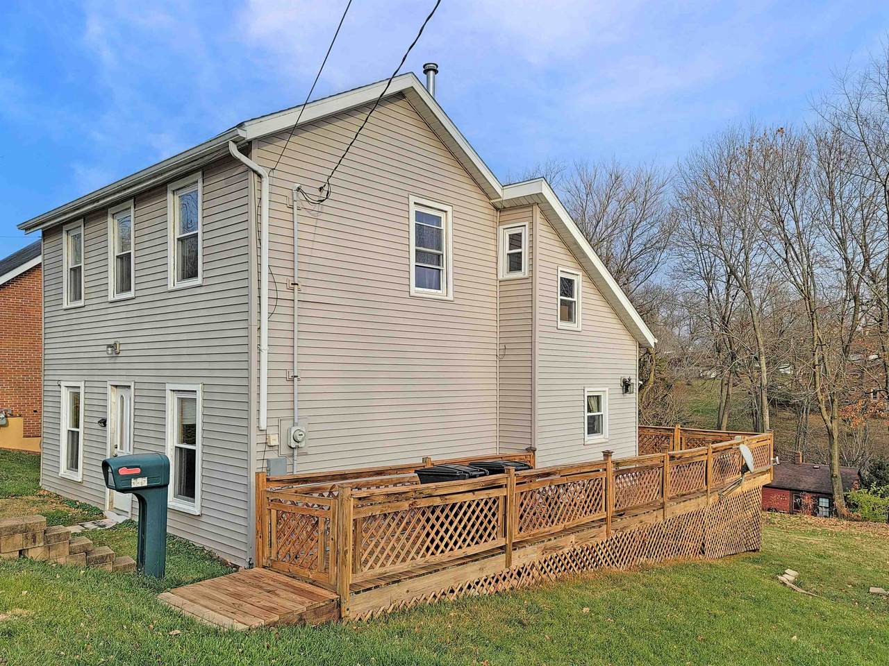 232 Hickory Street - Photo 1