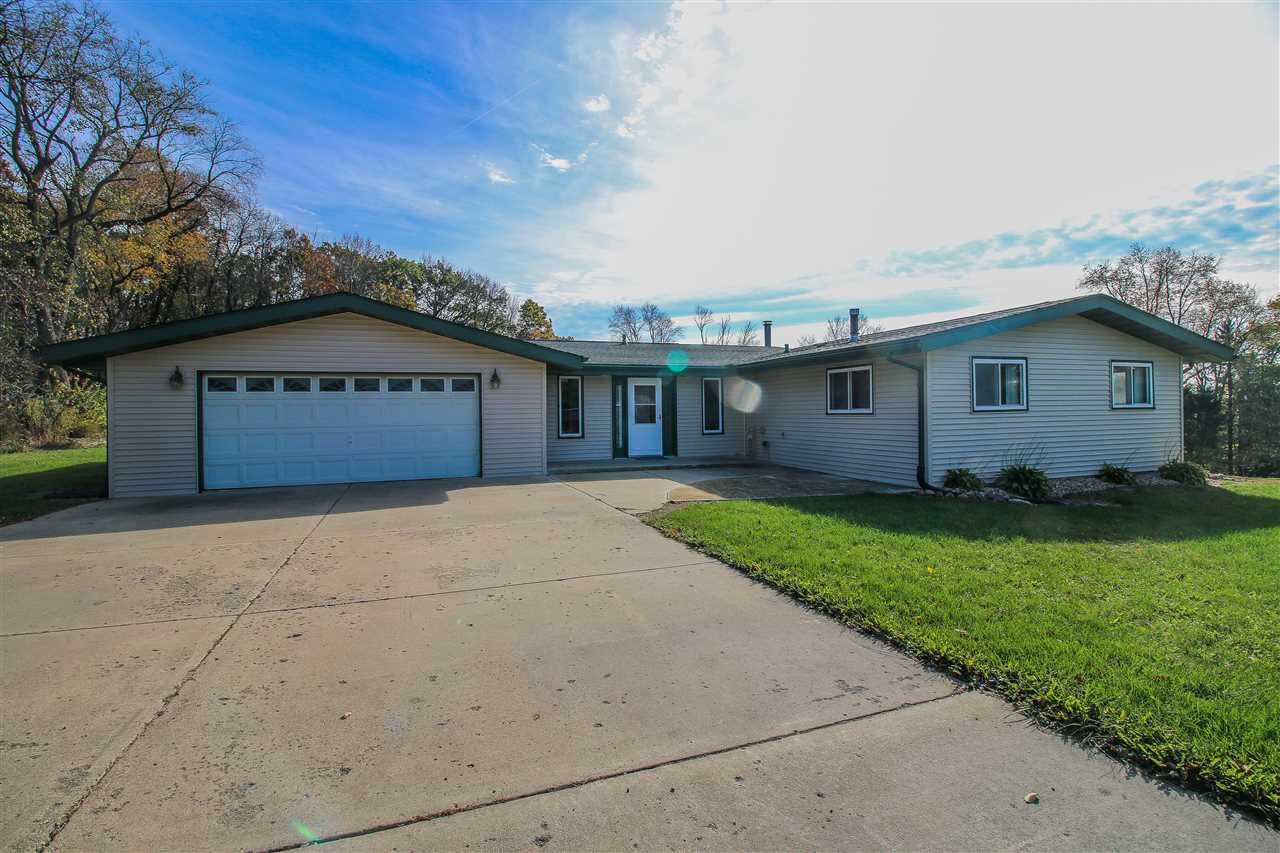 10987 Moate - Photo 1