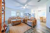 1104 Cedar St - Photo 4