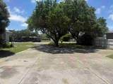 215 11TH ST - Photo 6