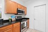 913 Redwood - Photo 12