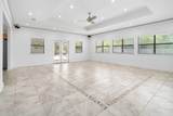 913 Redwood - Photo 15