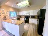 210 Oak Bay - Photo 6