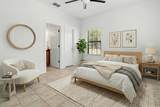 913 Redwood - Photo 18