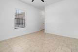 913 Redwood - Photo 20